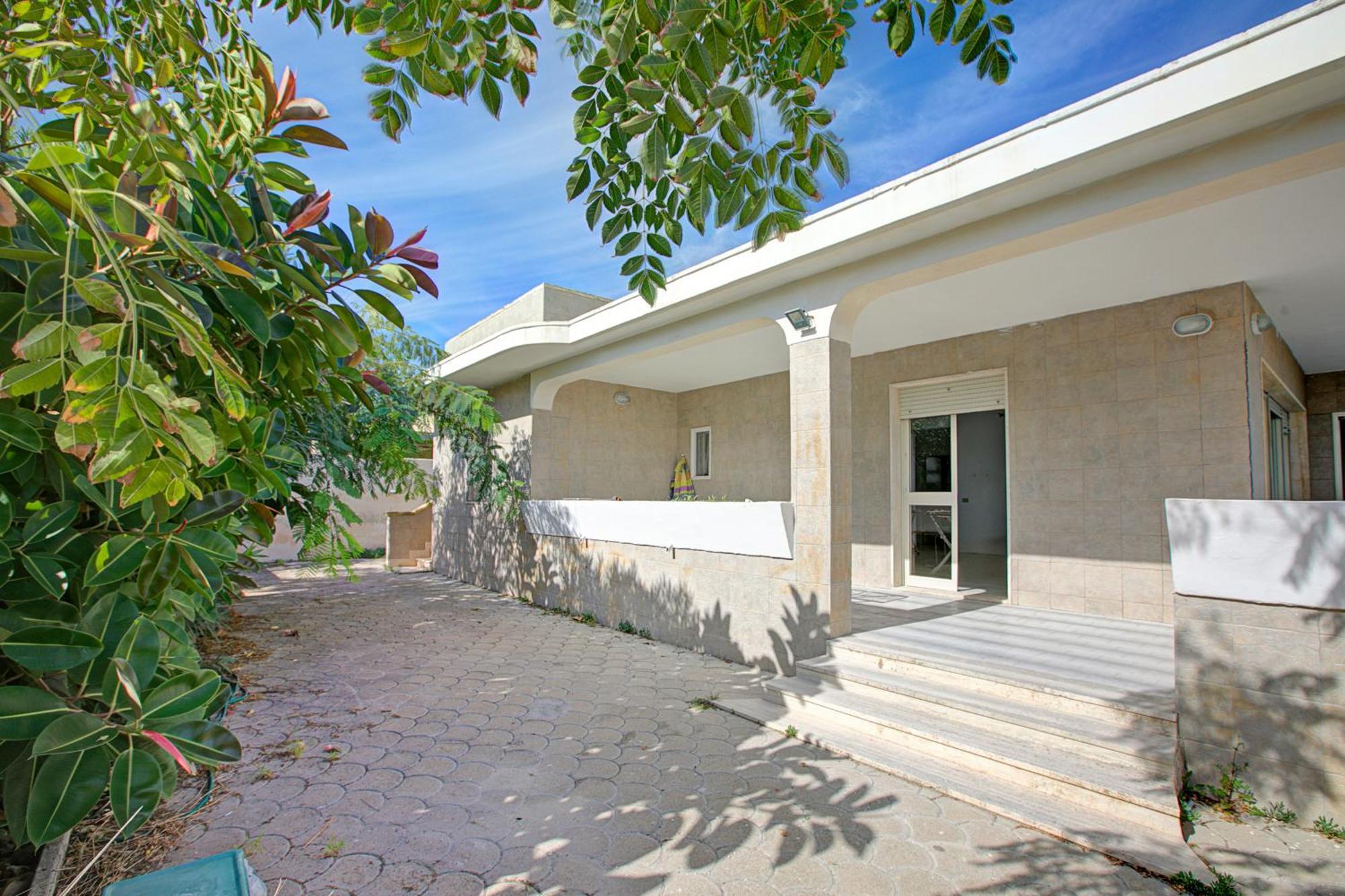 Villa Dei Fanti On The Sandy Beach - Happy Rentals Λέτσε Εξωτερικό φωτογραφία